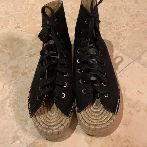 Urban Outfitters Shoes - Urban Outfitters Regina Show Stopper Platform Shoe